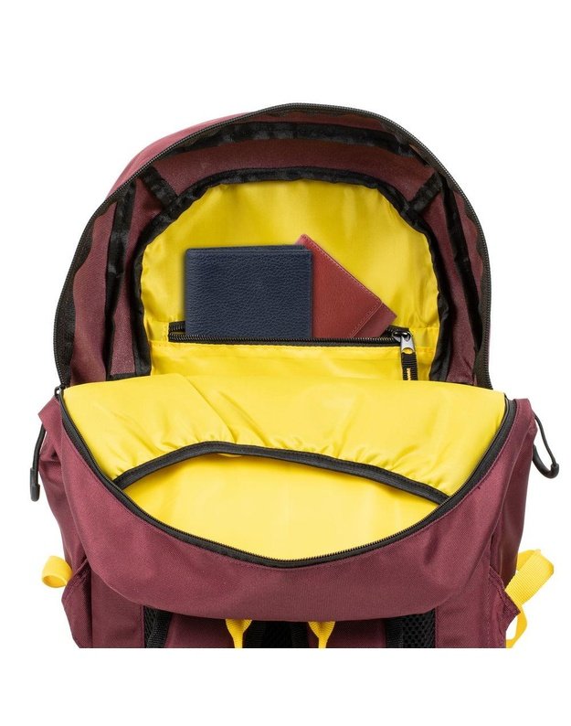 NB KUPRINĖ URBAN 14L 13.3 /5421 BURGUNDY RED RIVACASE