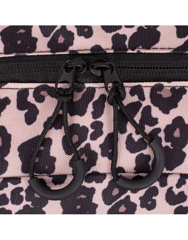NB KUPRINĖ URBAN 14L 13.3 /5421 LEOPARD RIVACASE